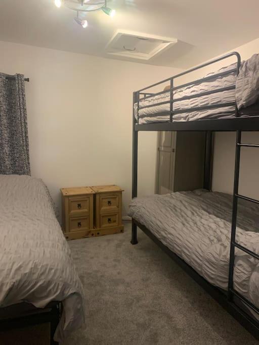 2 Bedroom With Private Gated Garage Sea Front Felixstowe